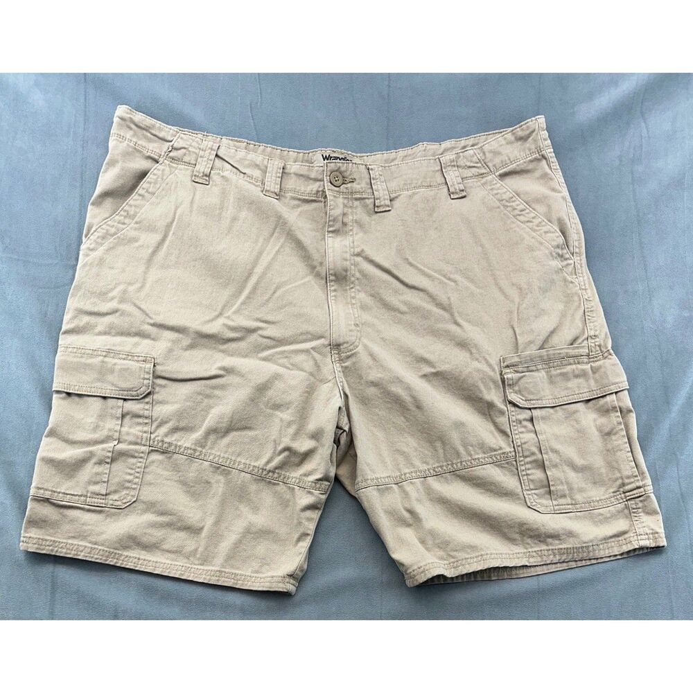 Wrangler Authentics Khaki Cargo Shorts Mens 46 x 9 Summer Casual Pockets